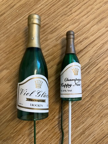 Champagner flaschen süße - -,
